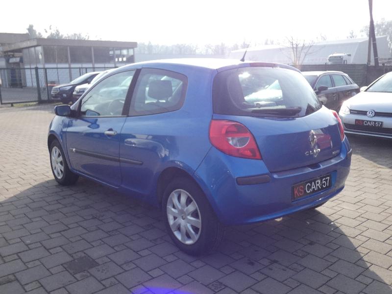 Renault Clio III 1.6 16v 110 Dynamique