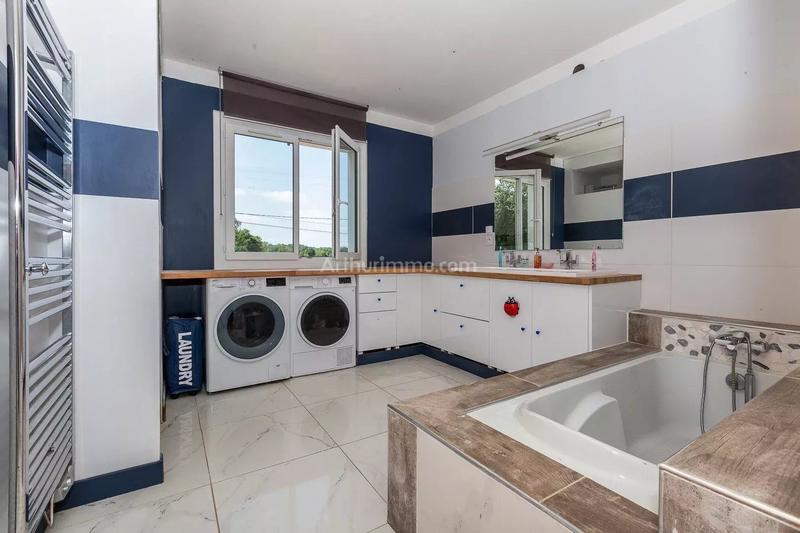 Maison - 142 m² - 4 pièces