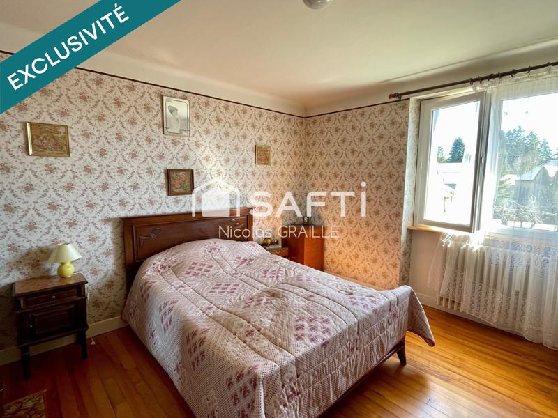 Maison - 162 m² - 9 pièces