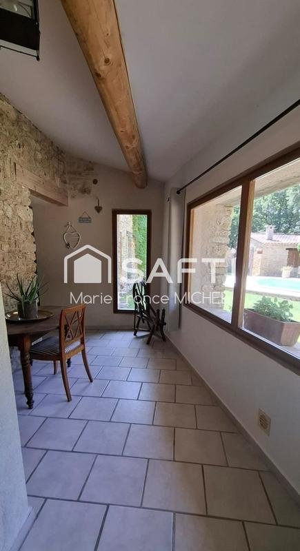 Maison - 328 m² - 15 pièces