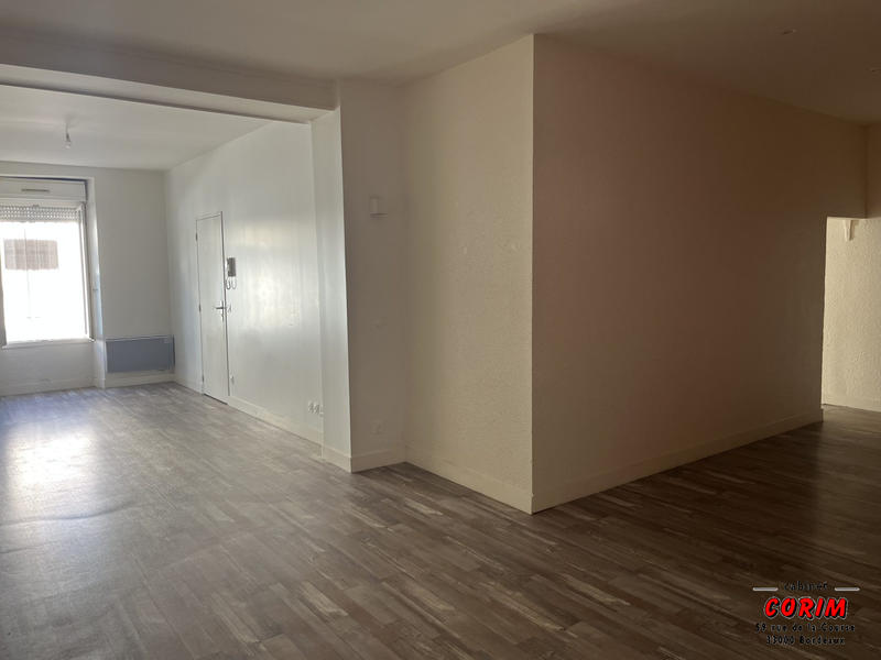 Appartement - 77 m² - 2 pièces