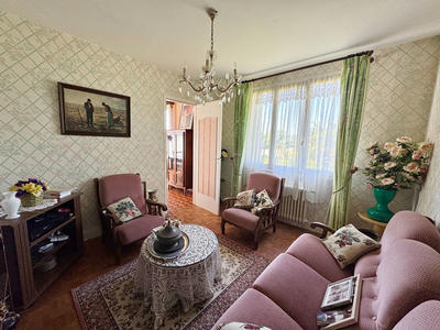 Maison - 100 m² - 6 pièces