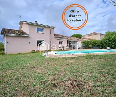 Maison - 195 m² - 8 pièces