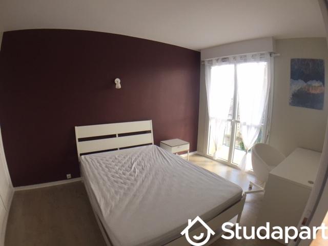 Chambre - 13 m² - 1 pièce