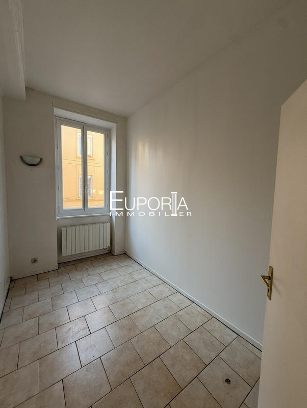 Appartement - 42 m² - 3 pièces