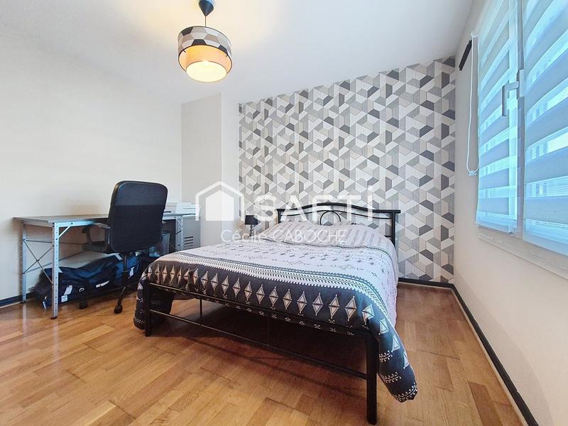 Maison - 122 m² - 4 pièces