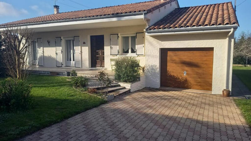 Maison - 95 m² - 5 pièces