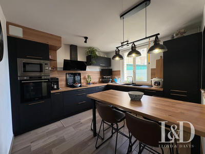 Maison - 132 m² - 6 pièces