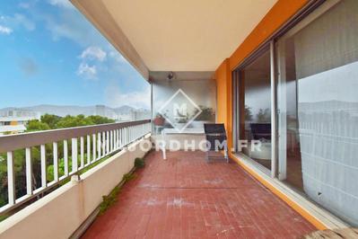 Appartement - 80 m² - 4 pièces