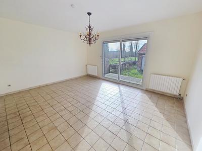 Maison - 83 m² - 5 pièces