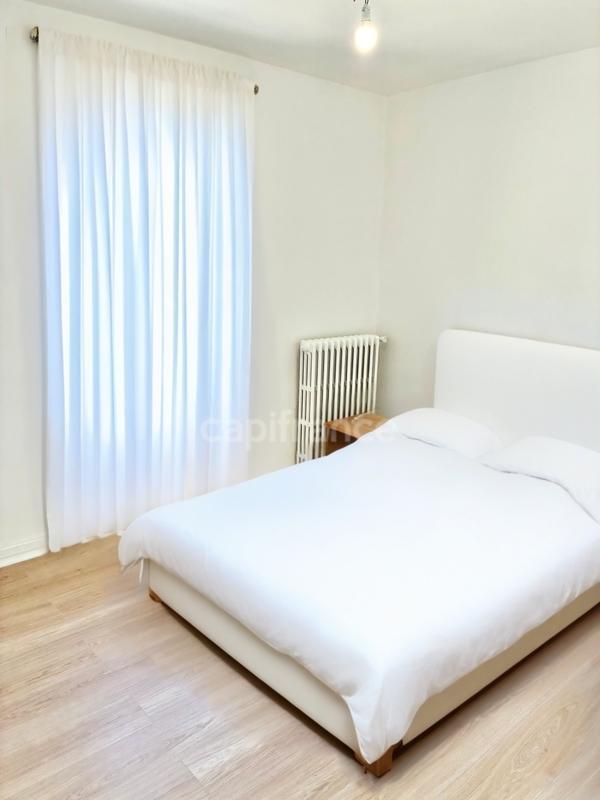 Maison - 137 m² - 6 pièces