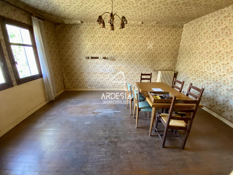 Maison - 137 m² - 7 pièces