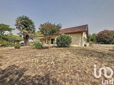 Maison - 232 m² - 7 pièces