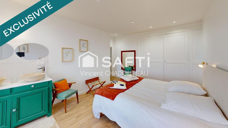 Maison - 205 m² - 6 pièces