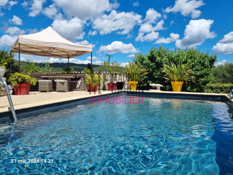 Maison - 117 m² - 6 pièces