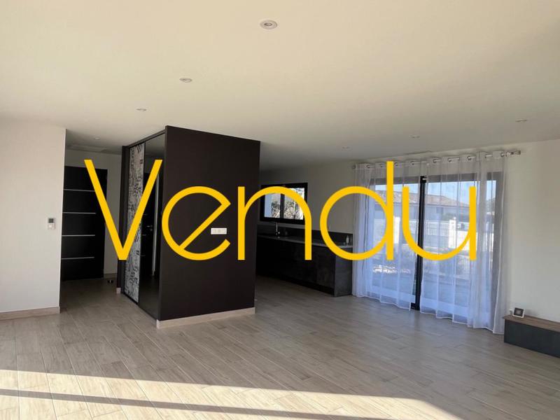 Propriété - 111 m² - 4 pièces