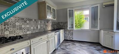 Maison - 225 m² - 10 pièces