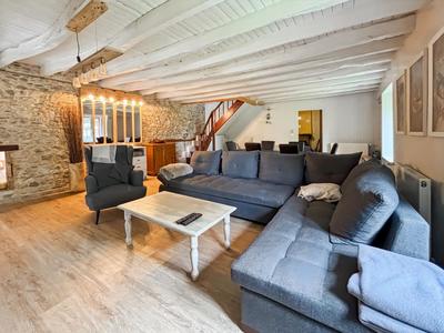 Maison - 156 m² - 4 pièces