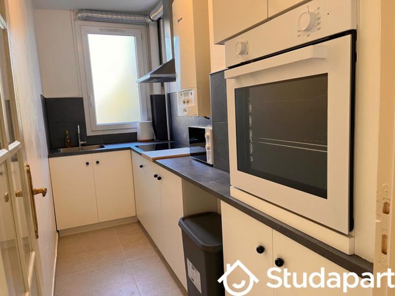 Chambre - 11 m² - 1 pièce