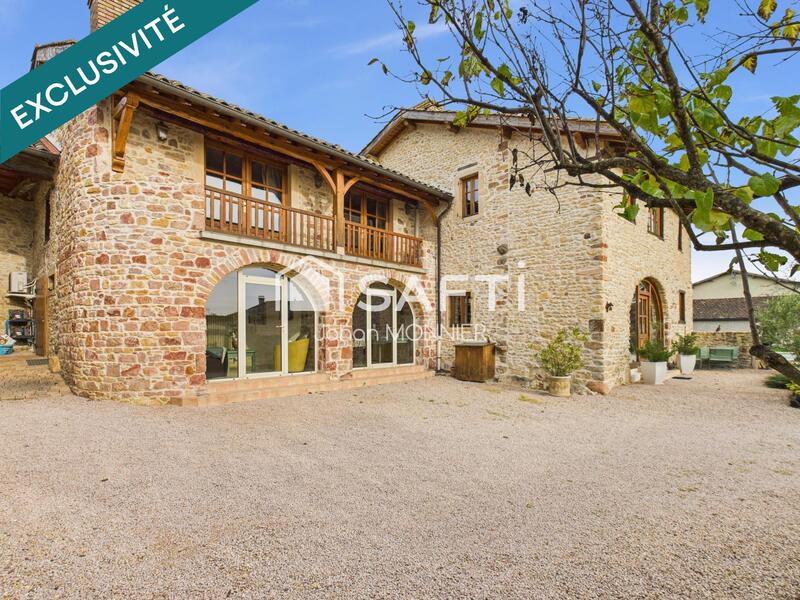 Maison - 322 m² - 8 pièces