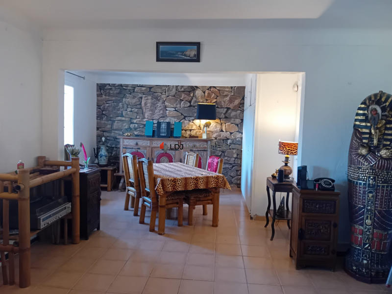 Villa - 182 m² - 5 pièces