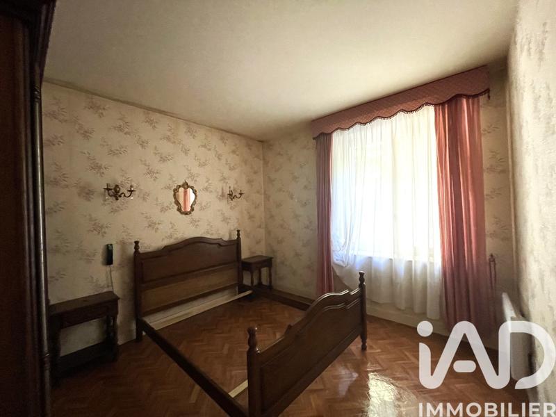 Maison - 195 m² - 8 pièces