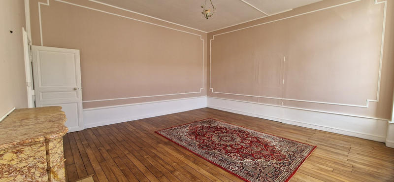 Appartement - 137 m² - 4 pièces