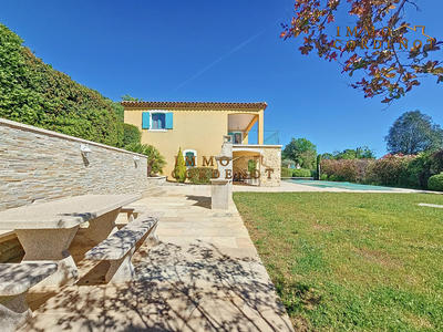 Villa - 137 m² - 4 pièces