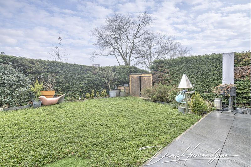 Appartement - 100 m² - 4 pièces