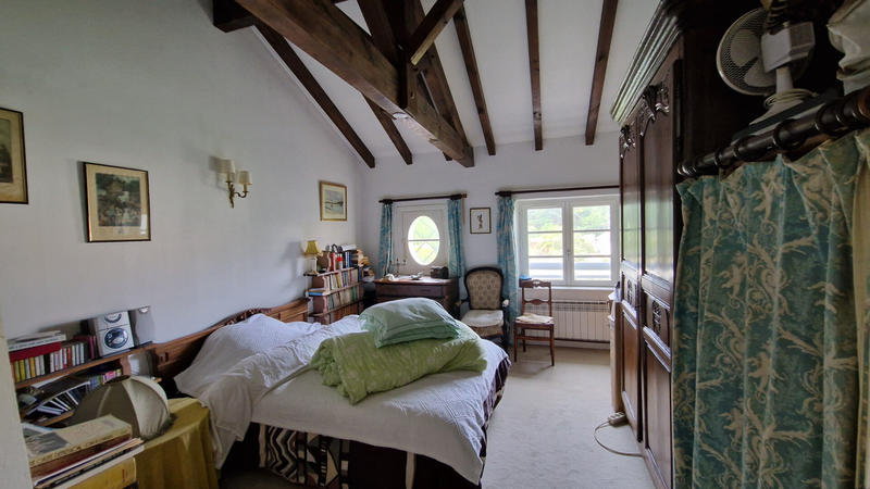 Maison - 208 m² - 7 pièces