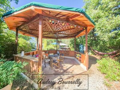 Maison - 115 m² - 7 pièces