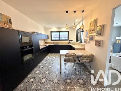 Maison - 139 m² - 5 pièces