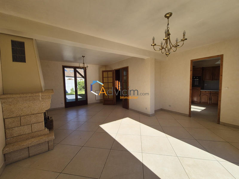 Maison - 93 m² - 4 pièces