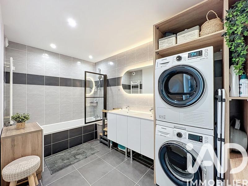 Appartement - 81 m² - 4 pièces