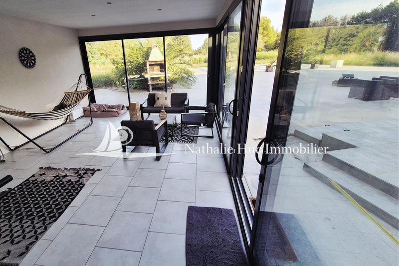 Propriété - 285 m² - 6 pièces