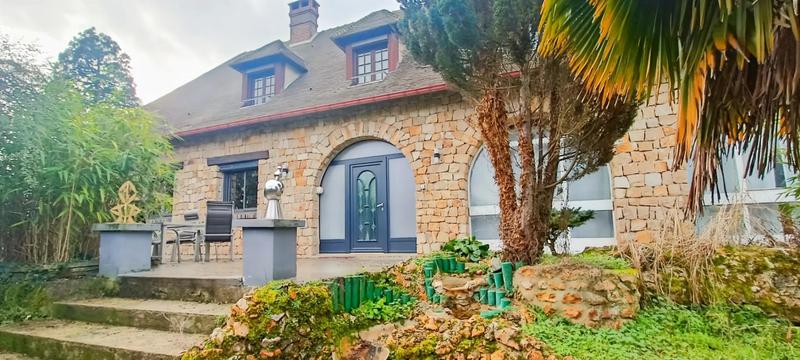 Maison d'architecte - 360 m² - 10 pièces