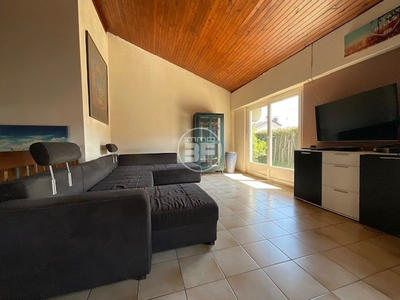 Maison - 102 m² - 6 pièces