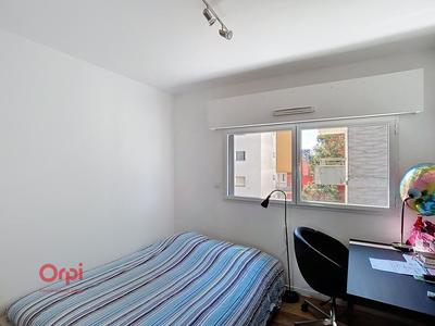 Appartement - 94 m² - 4 pièces