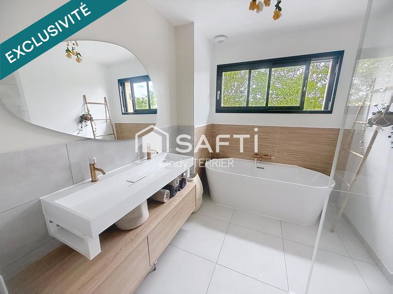 Maison - 148 m² - 6 pièces