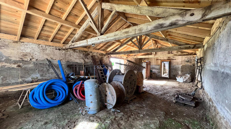 Maison - 214 m² - 3 pièces