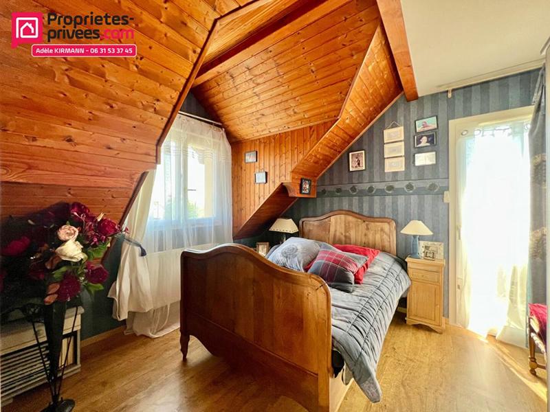 Maison - 212 m² - 7 pièces