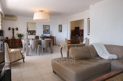 Appartement - 109 m² - 4 pièces