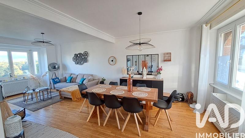 Maison de ville - 211 m² - 9 pièces