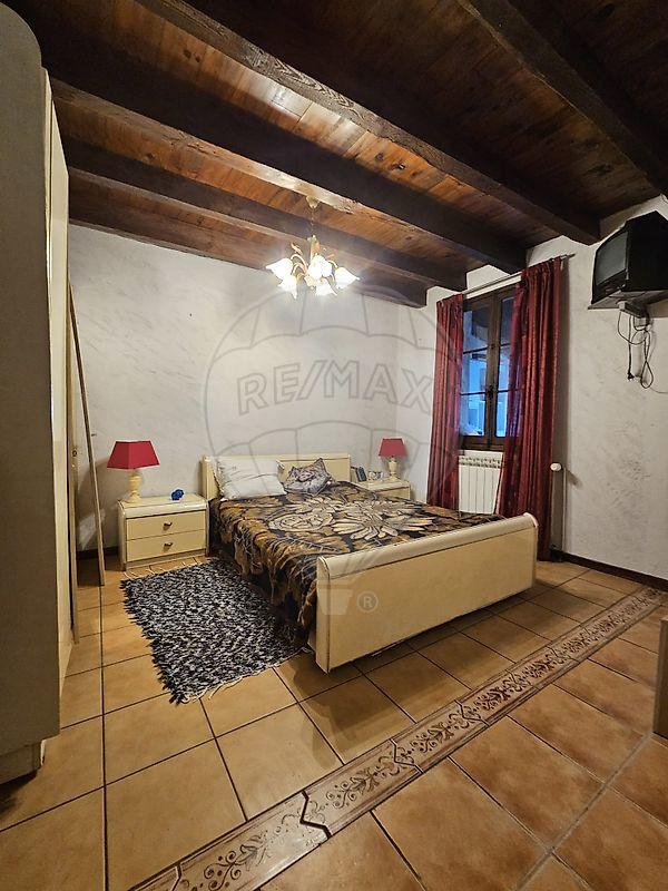 Maison de ville - 168 m² - 5 pièces