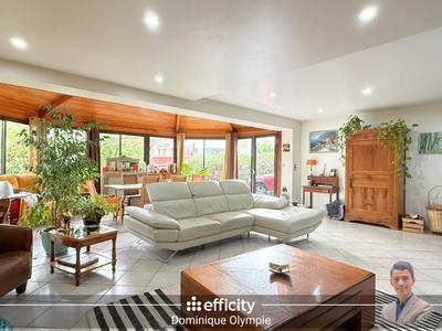 Maison - 142 m² - 6 pièces