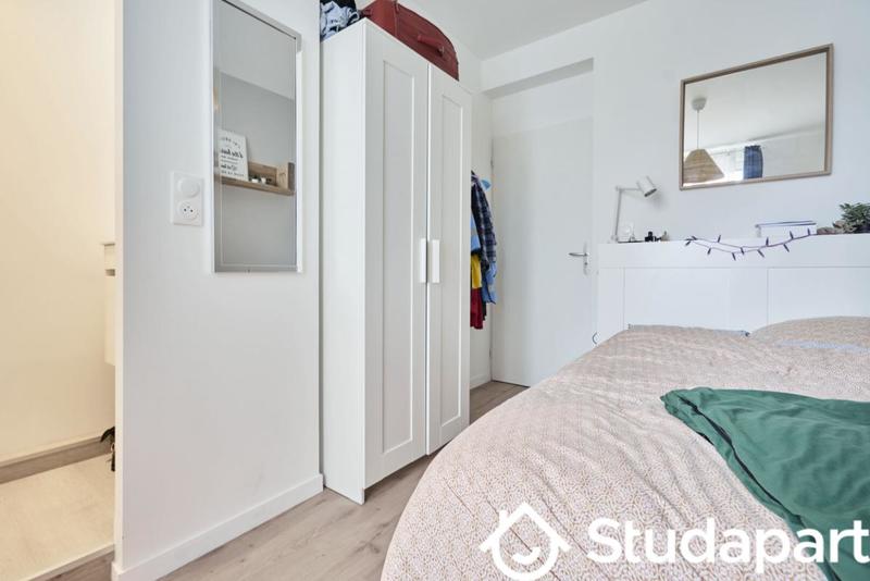 Chambre - 11 m² - 1 pièce