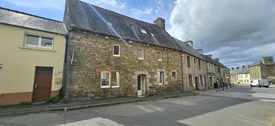 Maison de village - 112 m² - 10 pièces