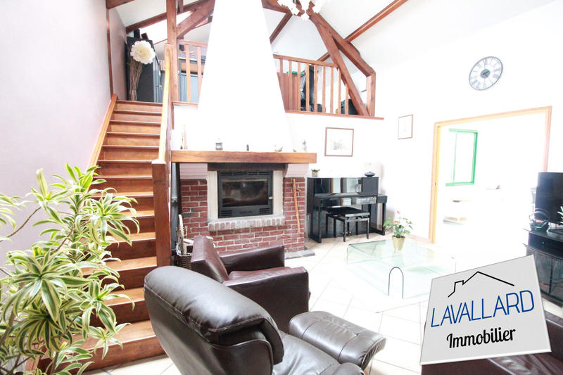 Maison traditionnelle - 209 m² - 6 pièces