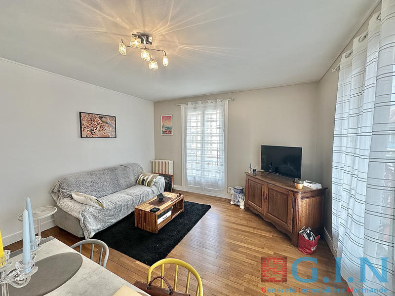 Appartement - 84 m² - 3 pièces