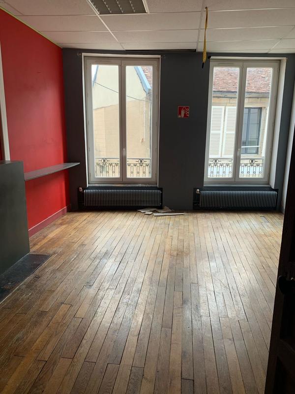 Maison ancienne - 212 m² - 8 pièces